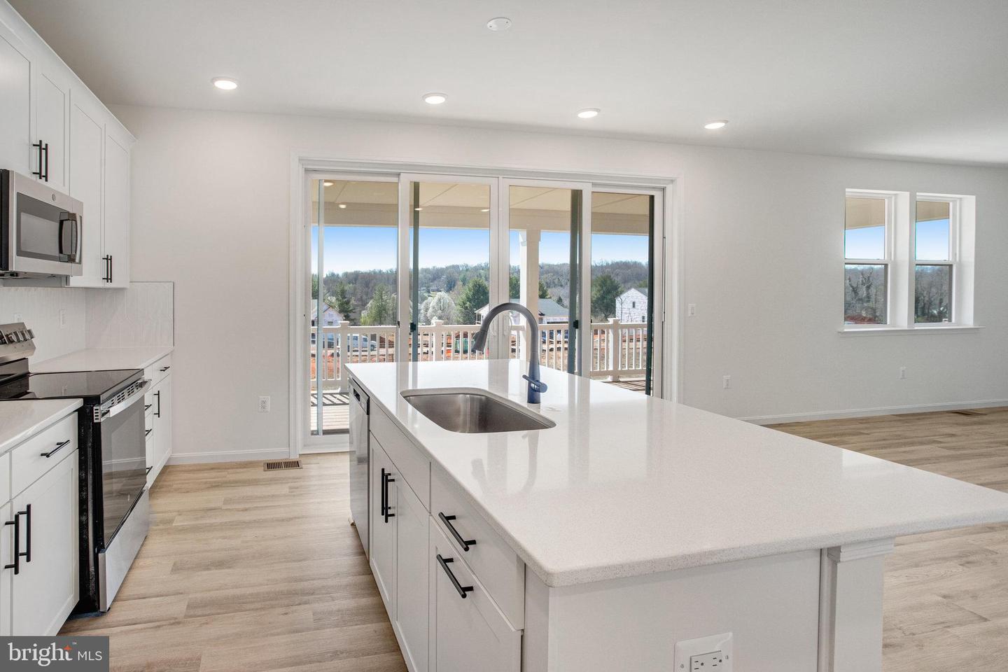 608 Clover Ln Property Photo 35