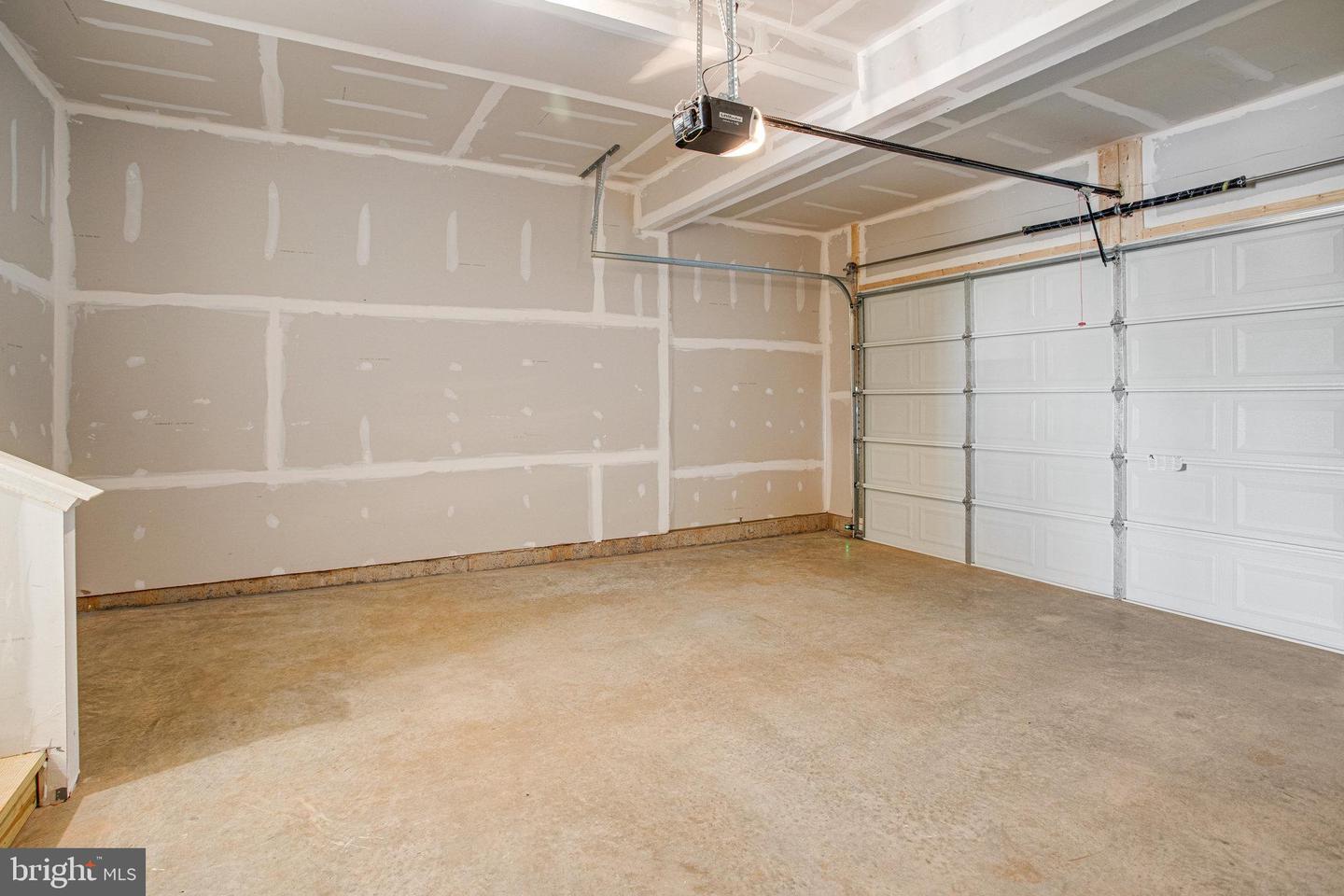 608 Clover Ln Property Photo 36