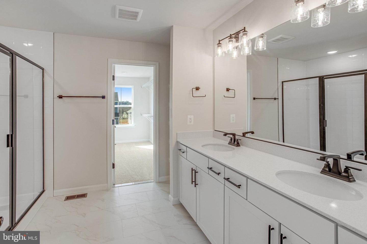 605 Clover Ln Property Photo 5