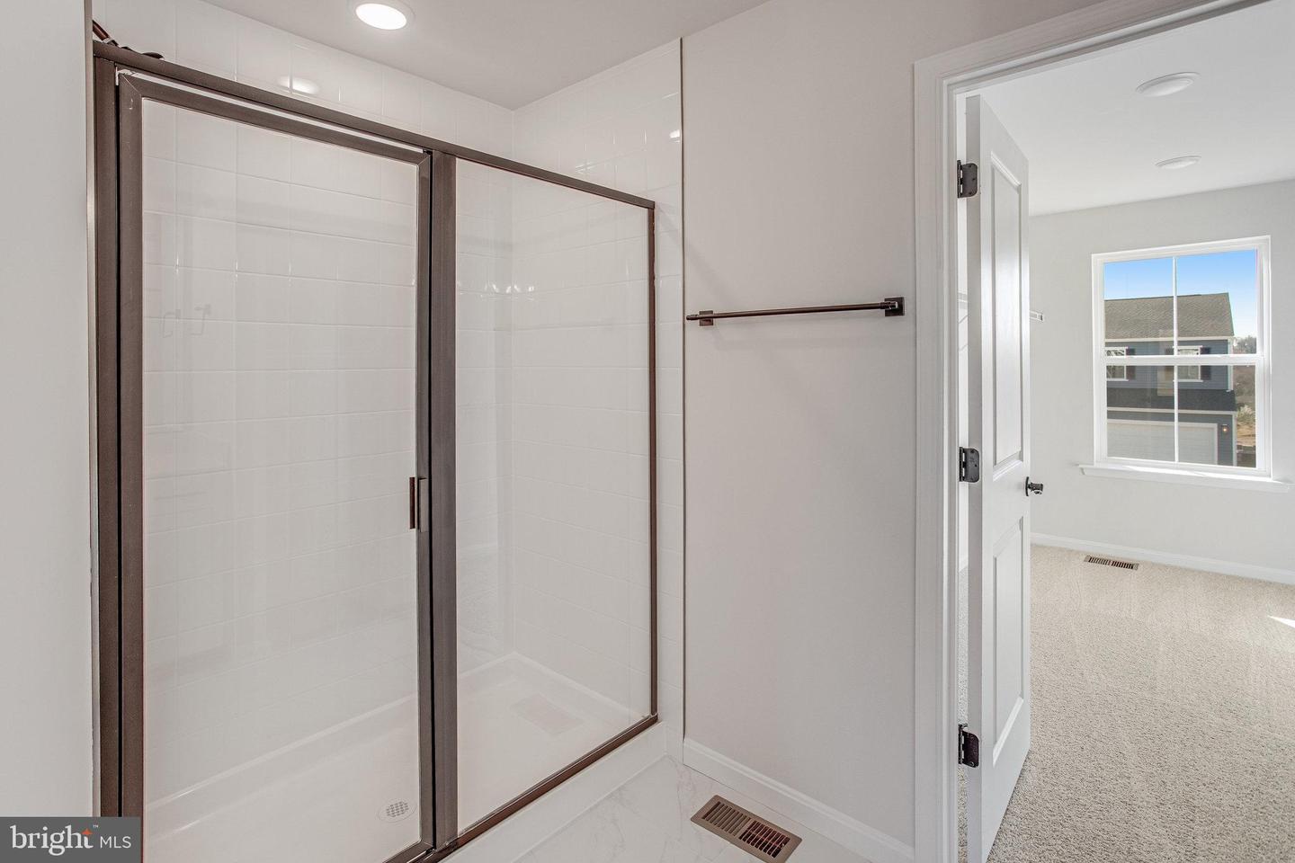 605 Clover Ln Property Photo 6