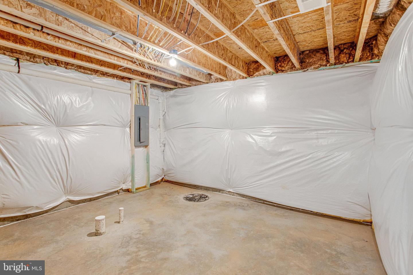 605 Clover Ln Property Photo 8