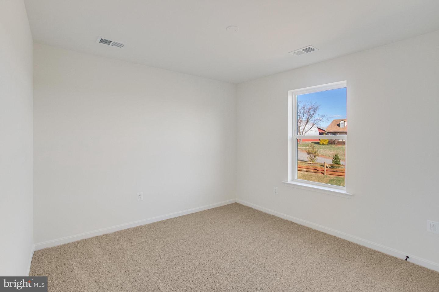 601 Clover Ln Property Photo 9