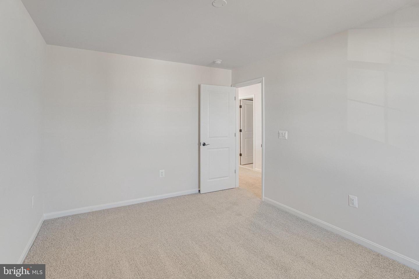 604 Clover Ln Property Photo 4