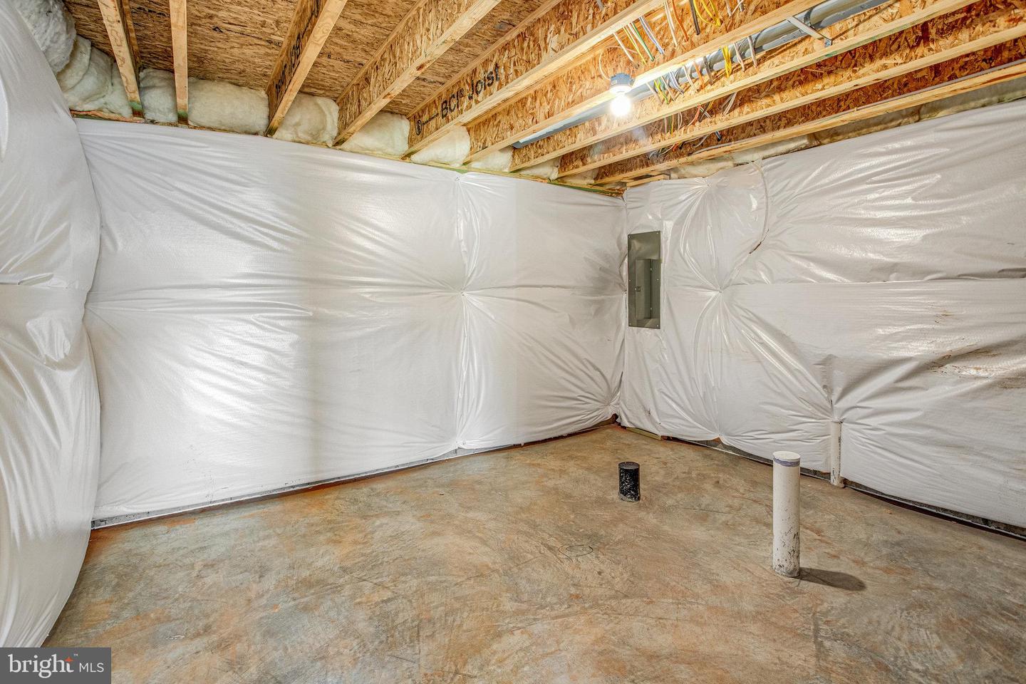 604 Clover Ln Property Photo 8