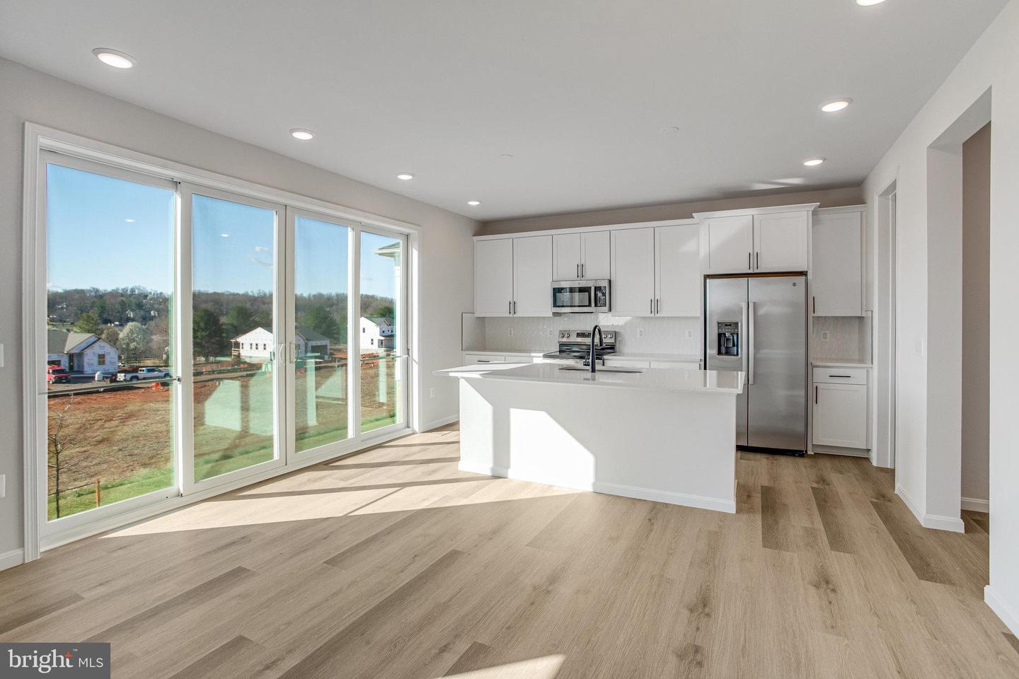 604 Clover Ln Property Photo 16