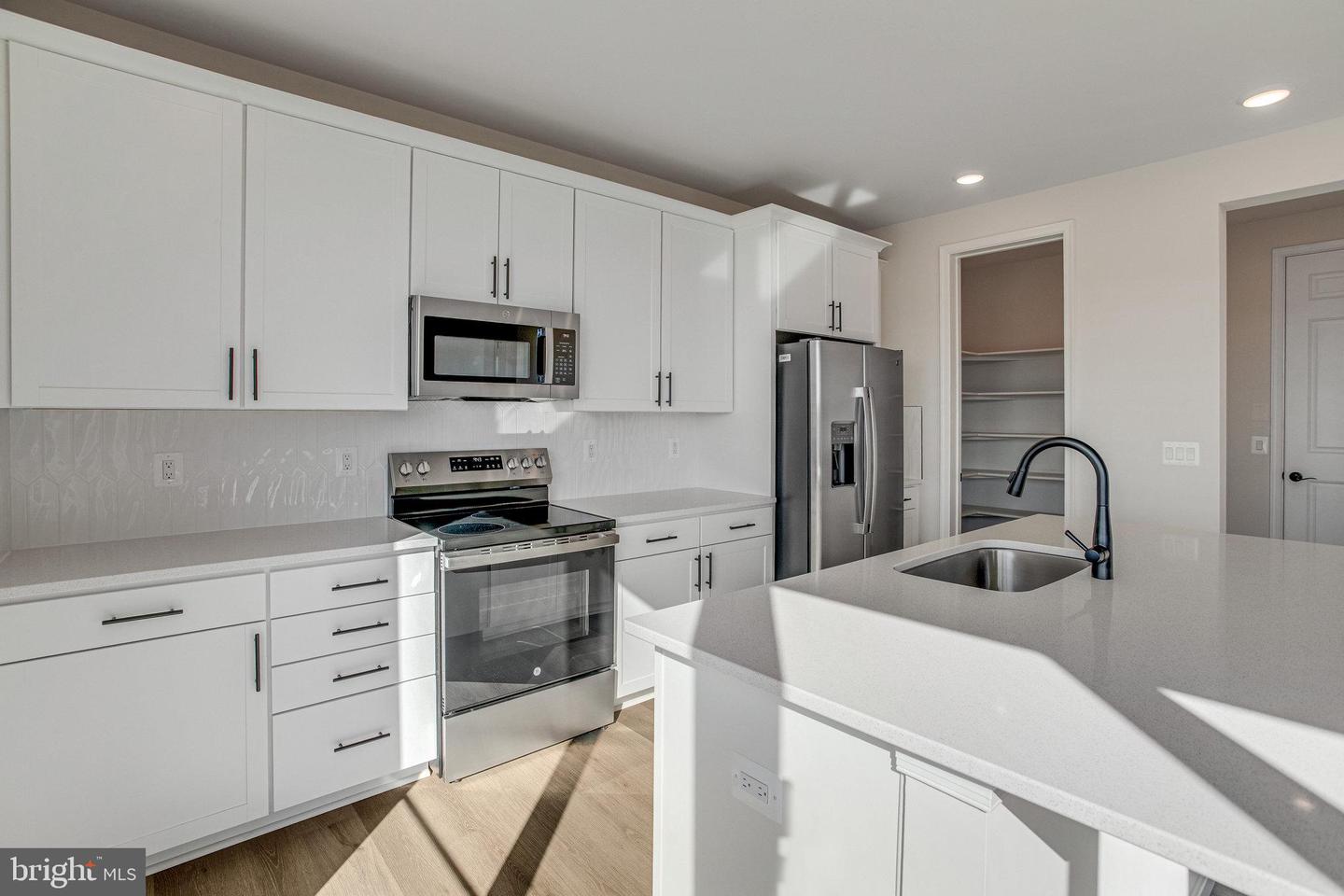 604 Clover Ln Property Photo 17