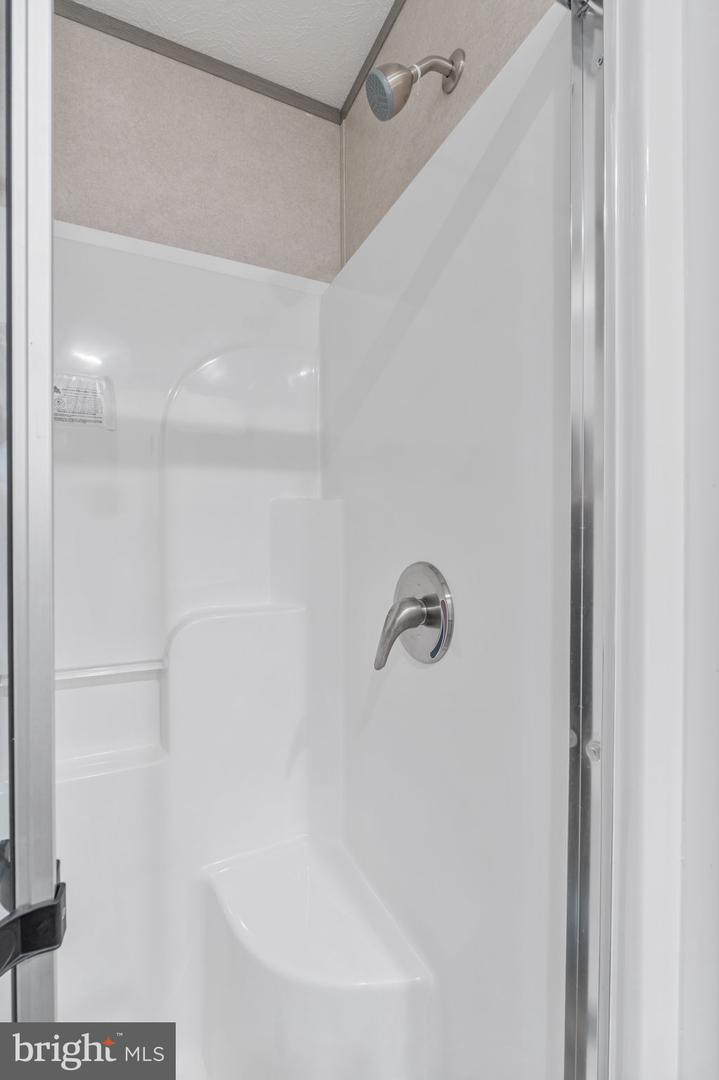 304 Lucketts Aly Property Photo 20