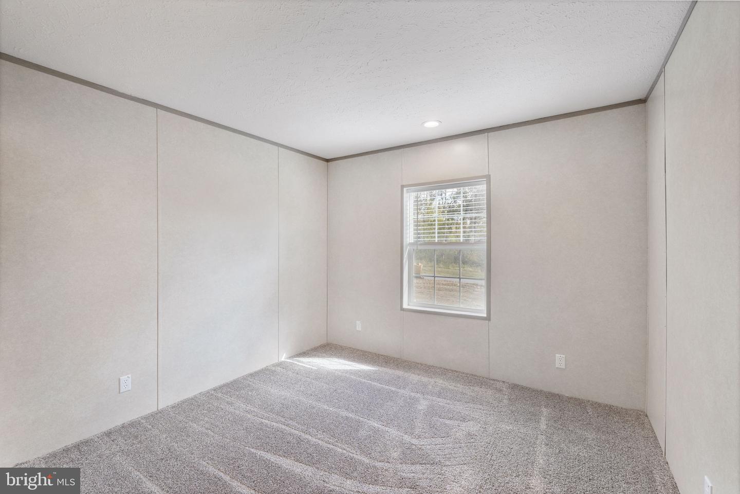 304 Lucketts Aly Property Photo 21