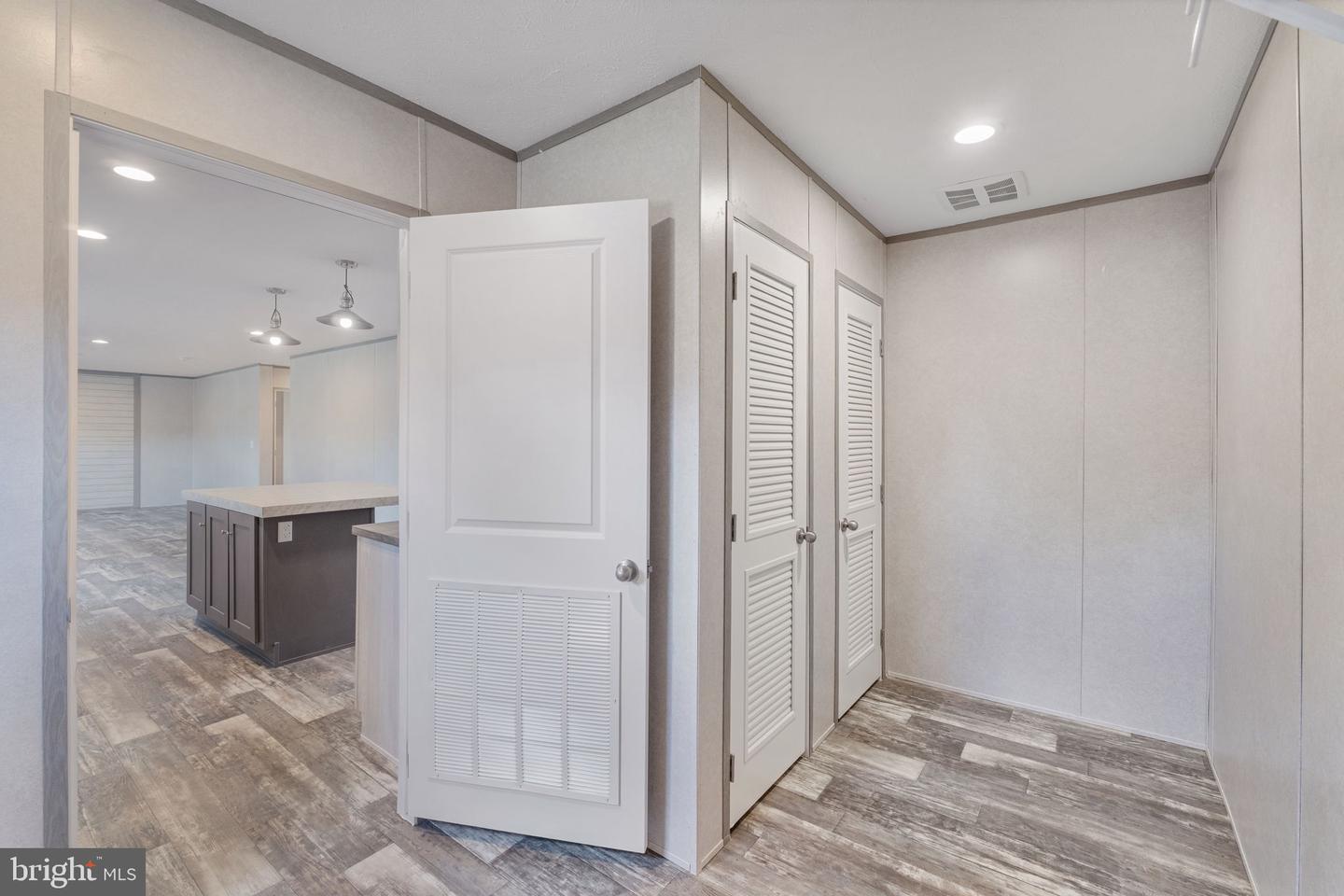 304 Lucketts Aly Property Photo 27