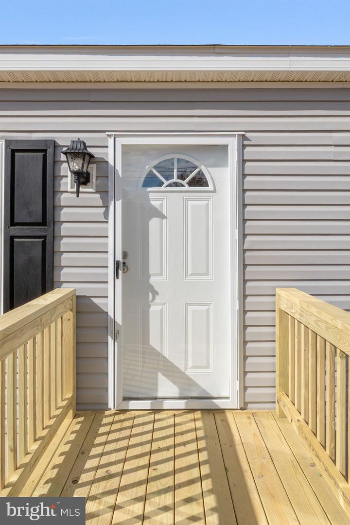 304 Lucketts Aly Property Photo 30