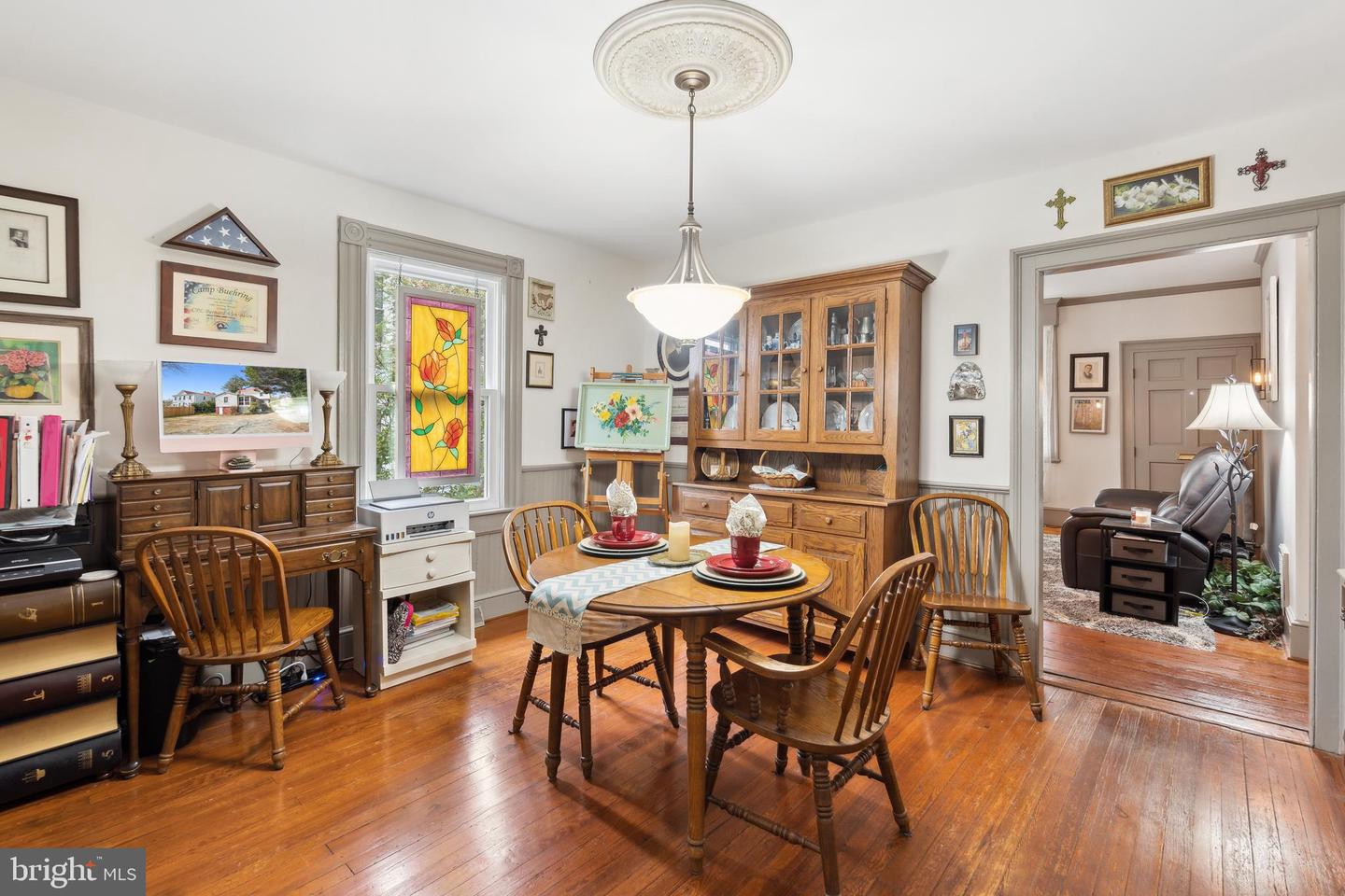 216 W Main St Property Photo 9