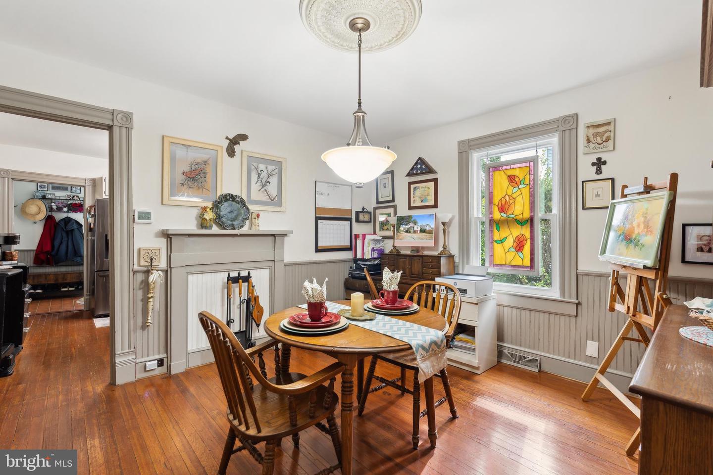 216 W Main St Property Photo 10