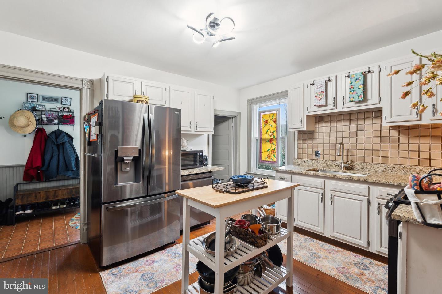 216 W Main St Property Photo 12