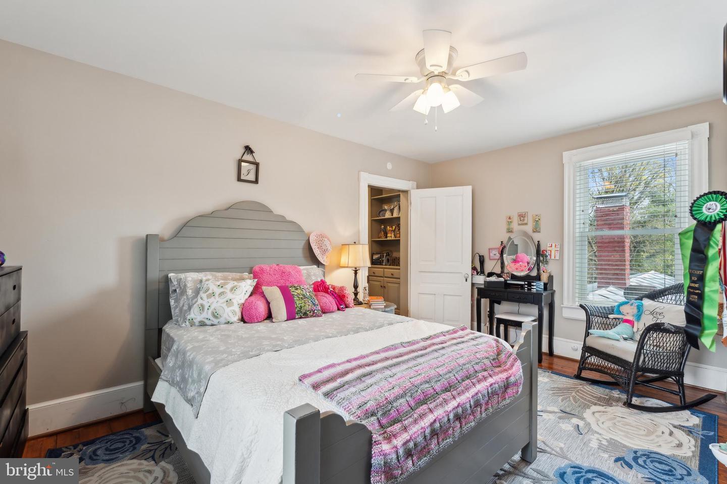 216 W Main St Property Photo 17