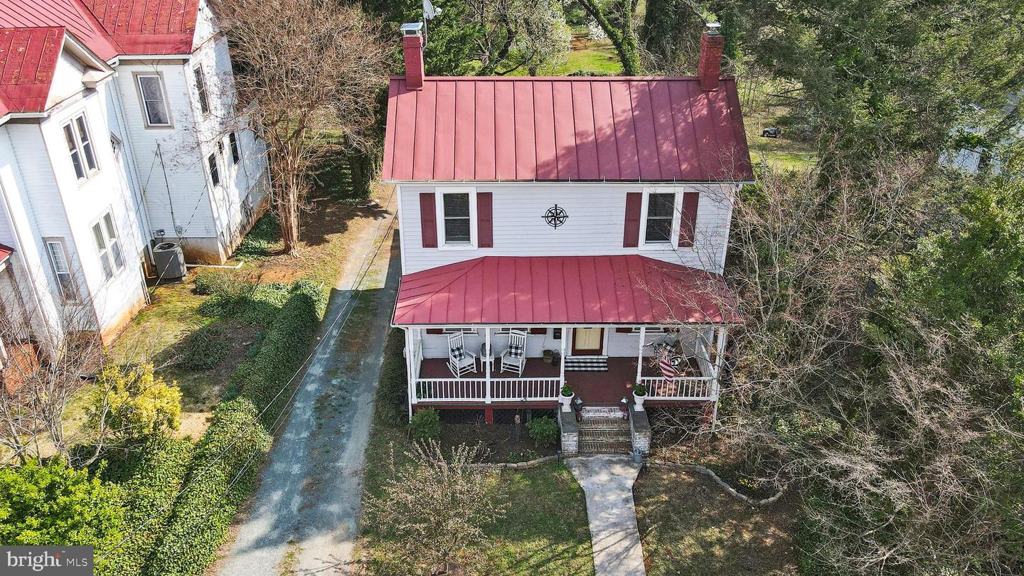 216 W Main St Property Photo 33