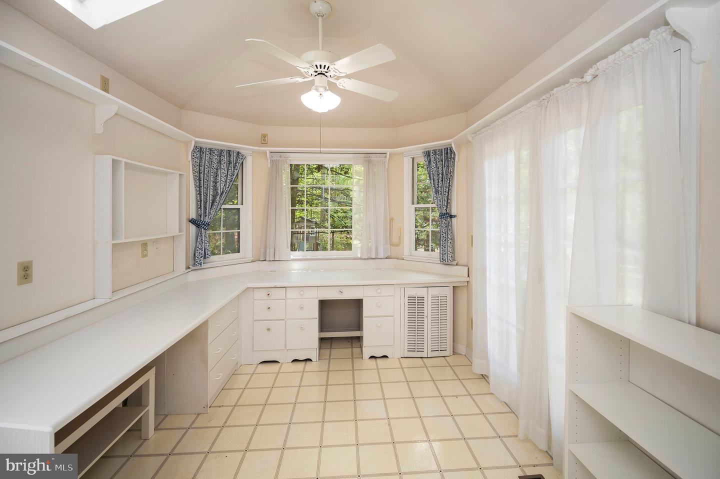 302 Gold Valley Rd Property Photo 18