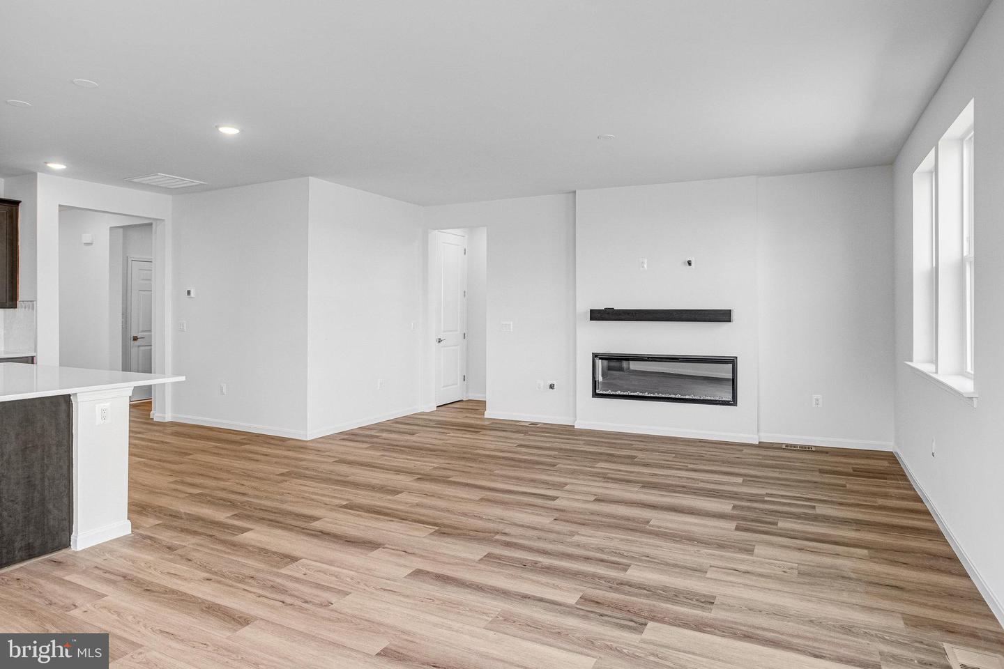 527 Aster Ln Property Photo 12