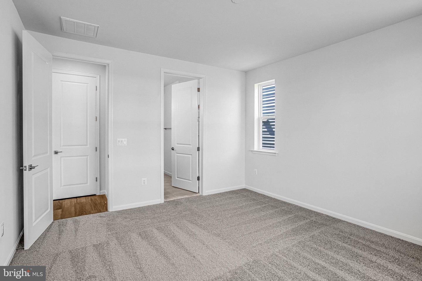 527 Aster Ln Property Photo 18