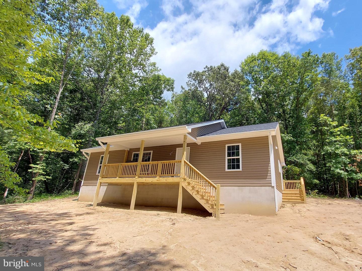 26471 Orange Springs Rd Property Photo 1