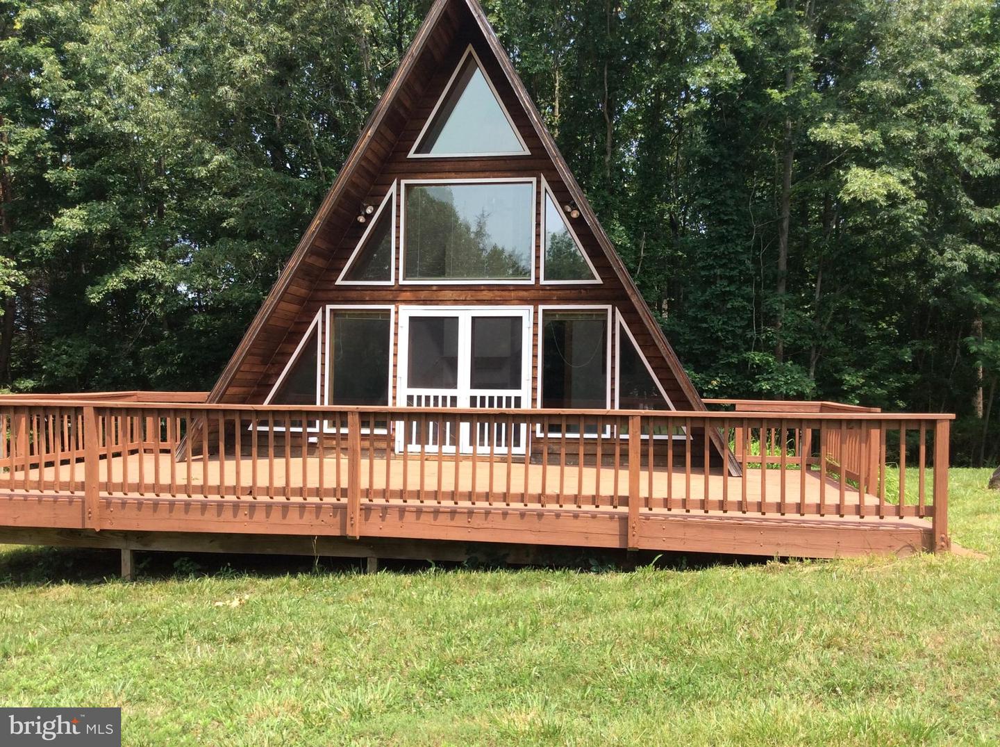 14639 Tower Rd Property Photo 1