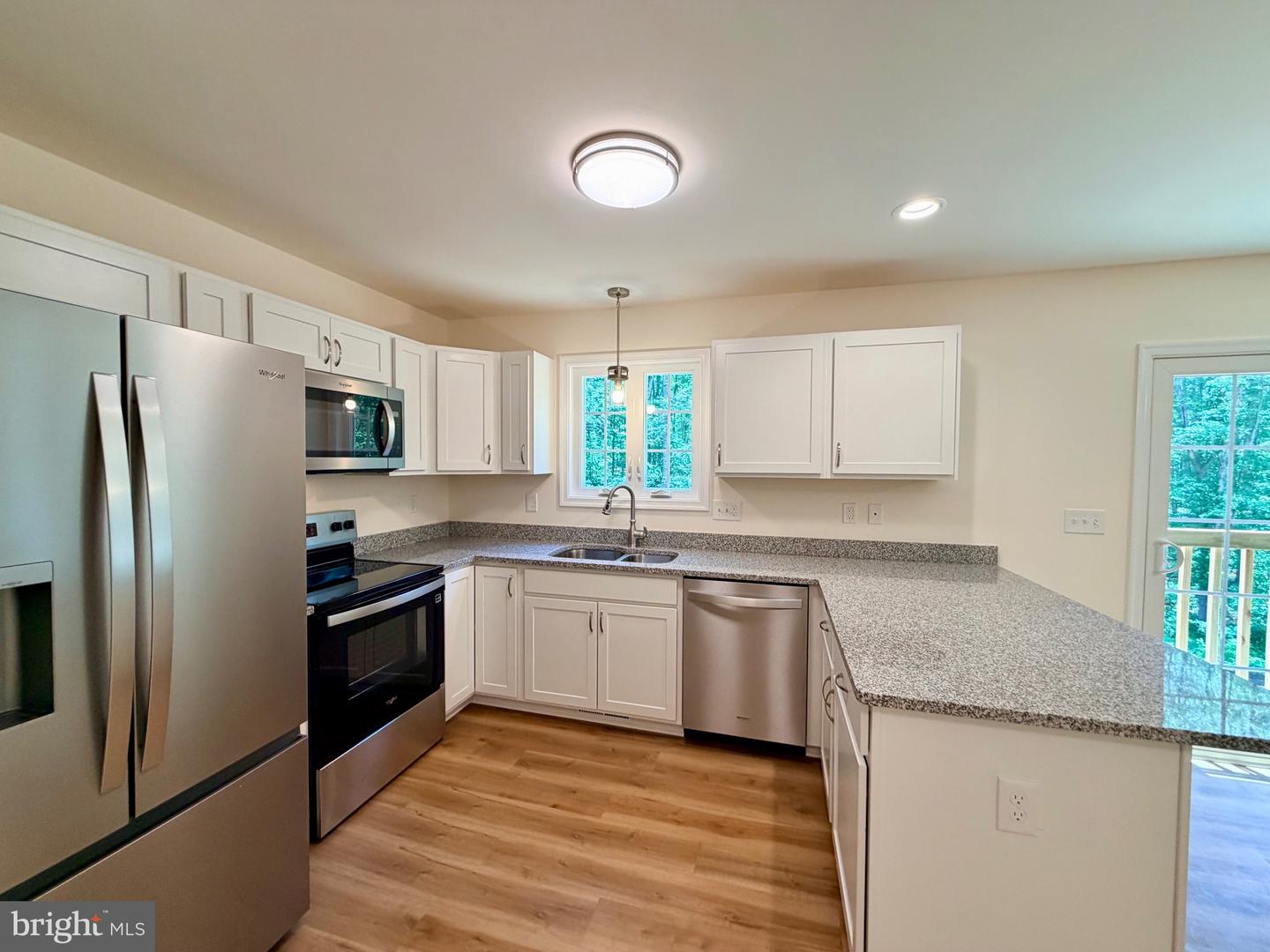 12215 Autumn Ridge Ln Property Photo 5