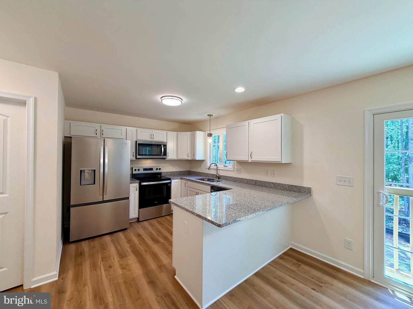 12215 Autumn Ridge Ln Property Photo 6