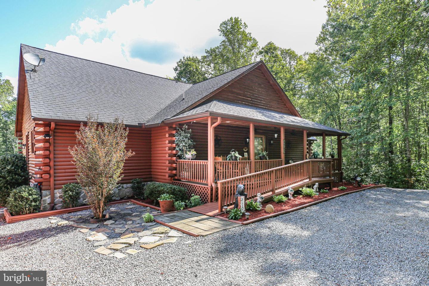 4267 Trail Of Faith Ct Property Photo 4