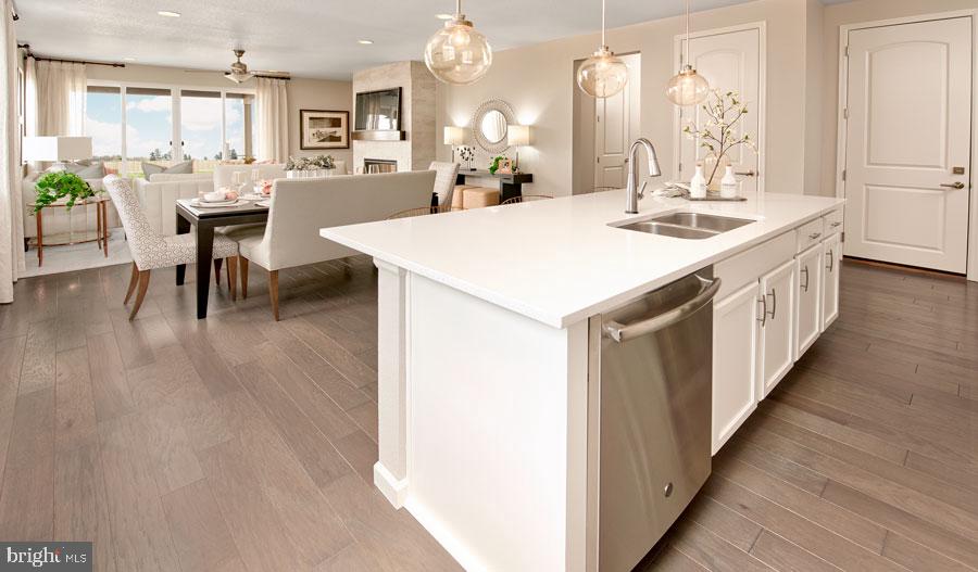 Clover Lane - Alexandrite Property Photo 2