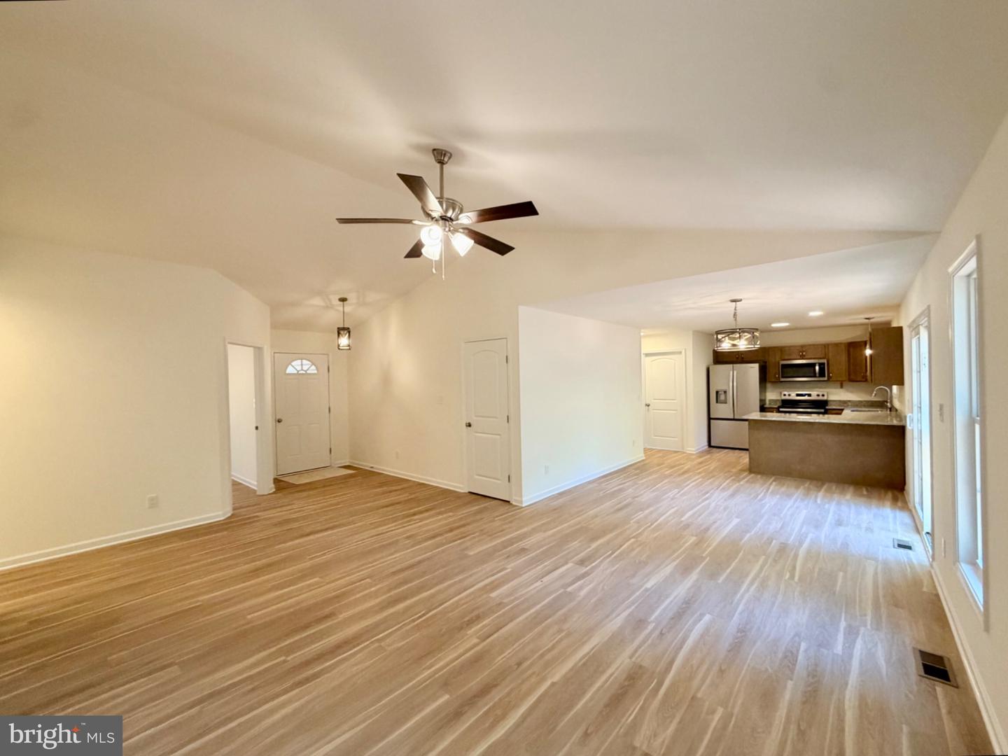 12275 Autumn Ridge Ln Property Photo 8