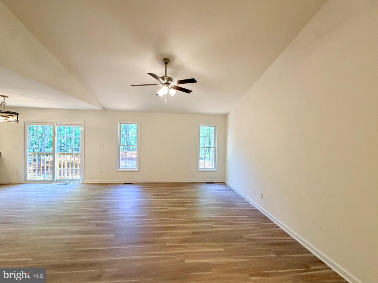 12275 Autumn Ridge Ln Property Photo 11