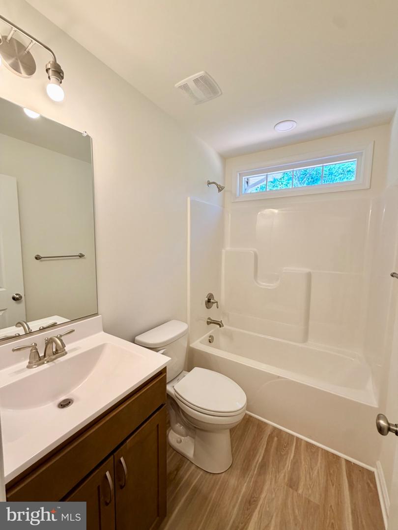 12275 Autumn Ridge Ln Property Photo 14