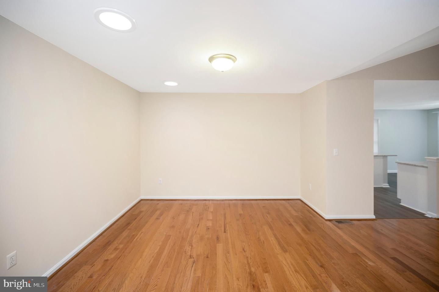 1115 Eastover Pkwy Property Photo 12