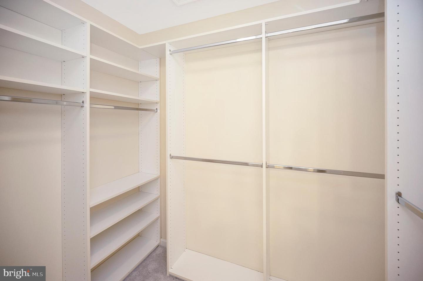 1115 Eastover Pkwy Property Photo 51