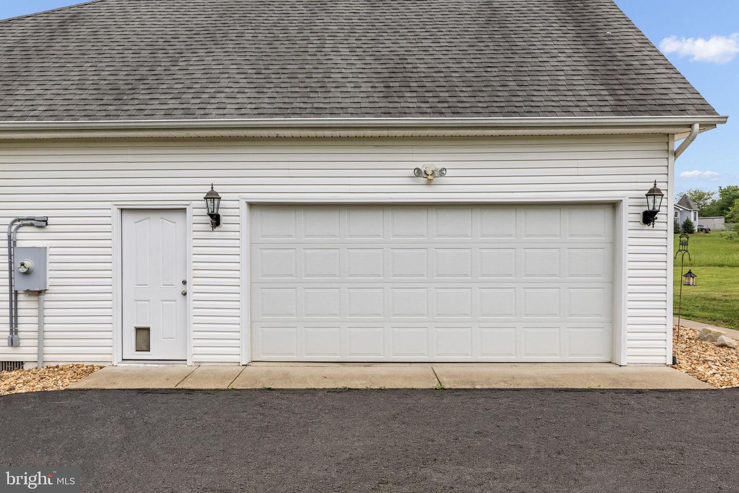 17289 Miss Mollys Ln Property Photo 44