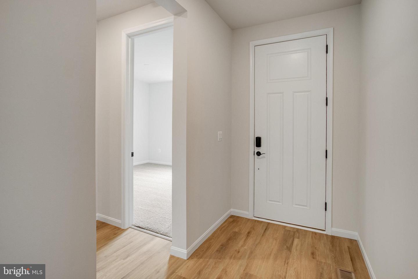 35599 Pine Needle Ln Property Photo 2