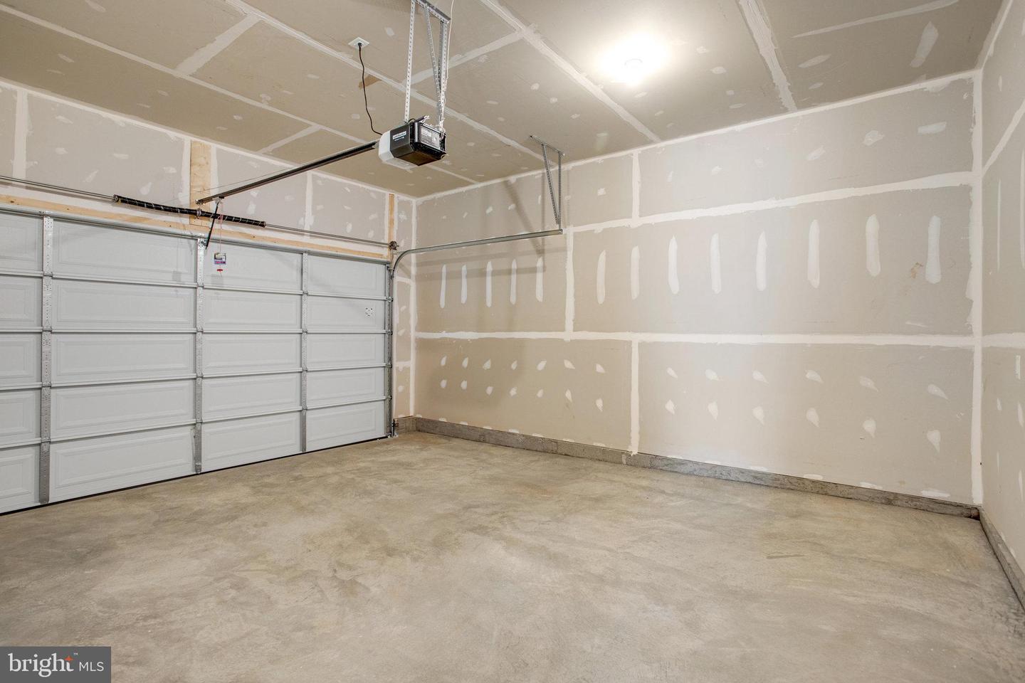 35599 Pine Needle Ln Property Photo 7