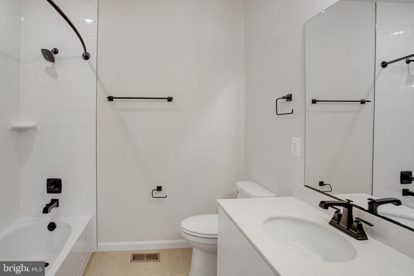 35599 Pine Needle Ln Property Photo 23