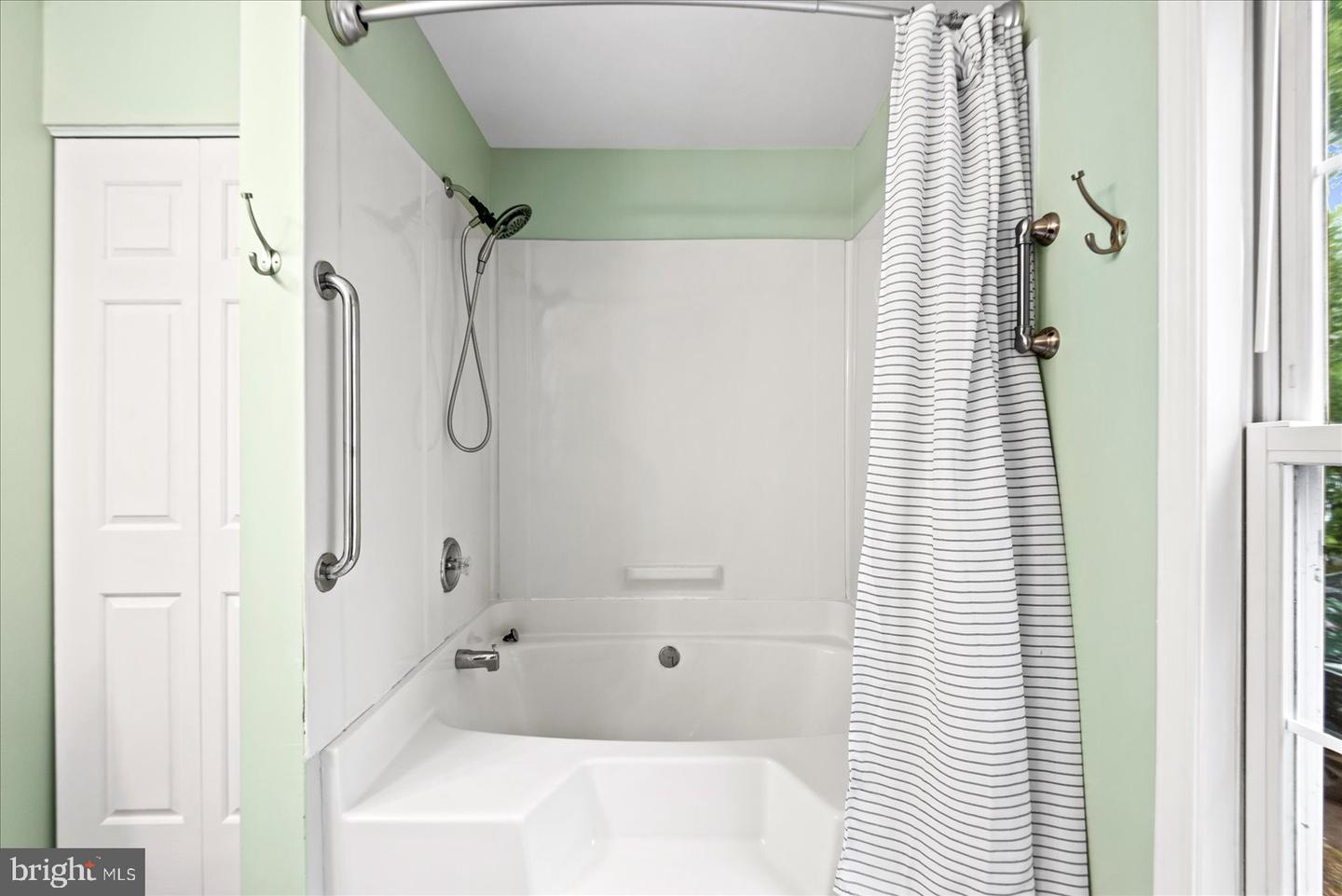 135 Washington St Property Photo 32