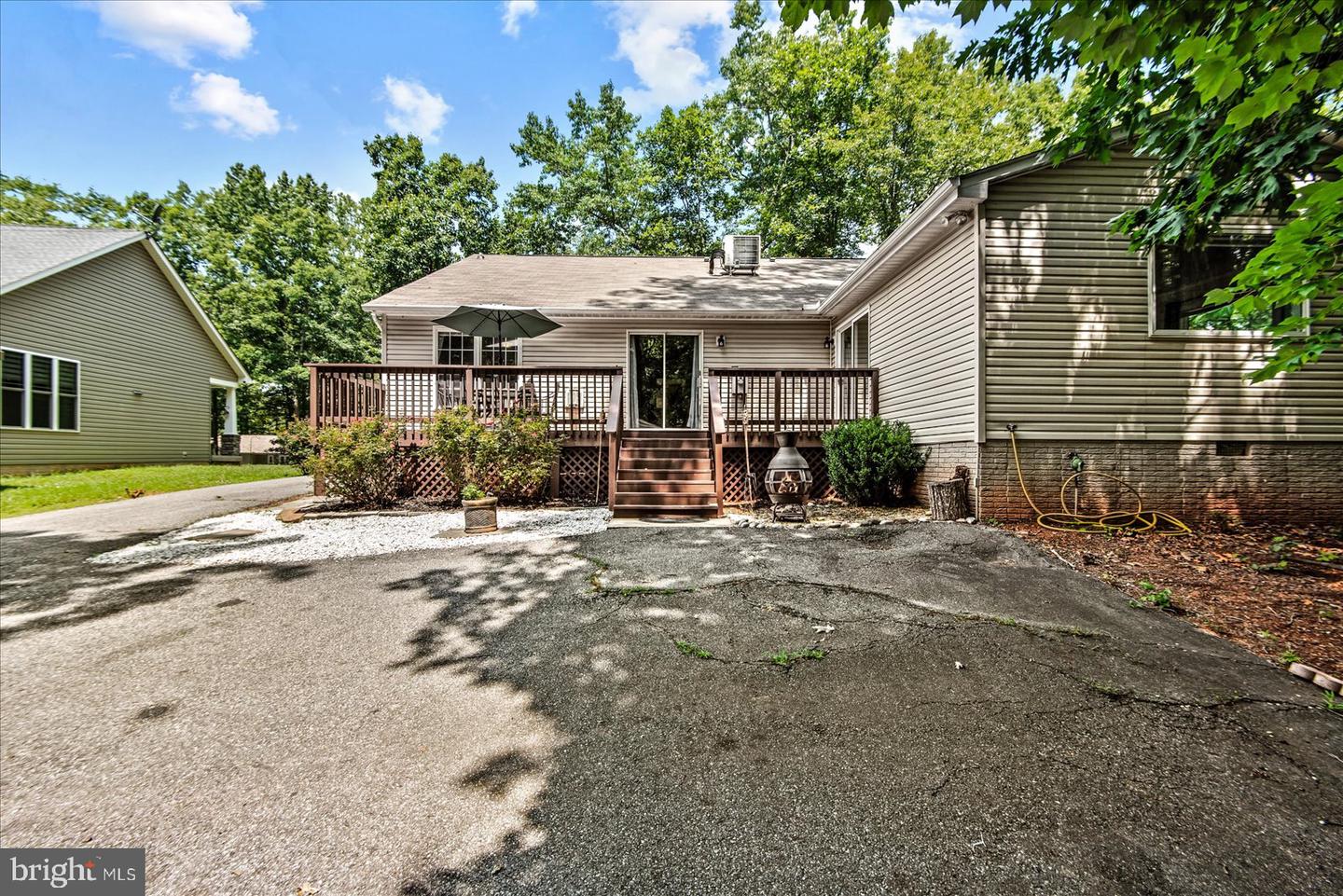 135 Washington St Property Photo 47