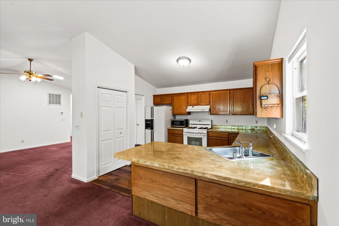 130 Green St Property Photo 3