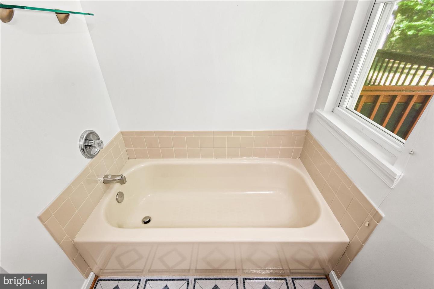 130 Green St Property Photo 17