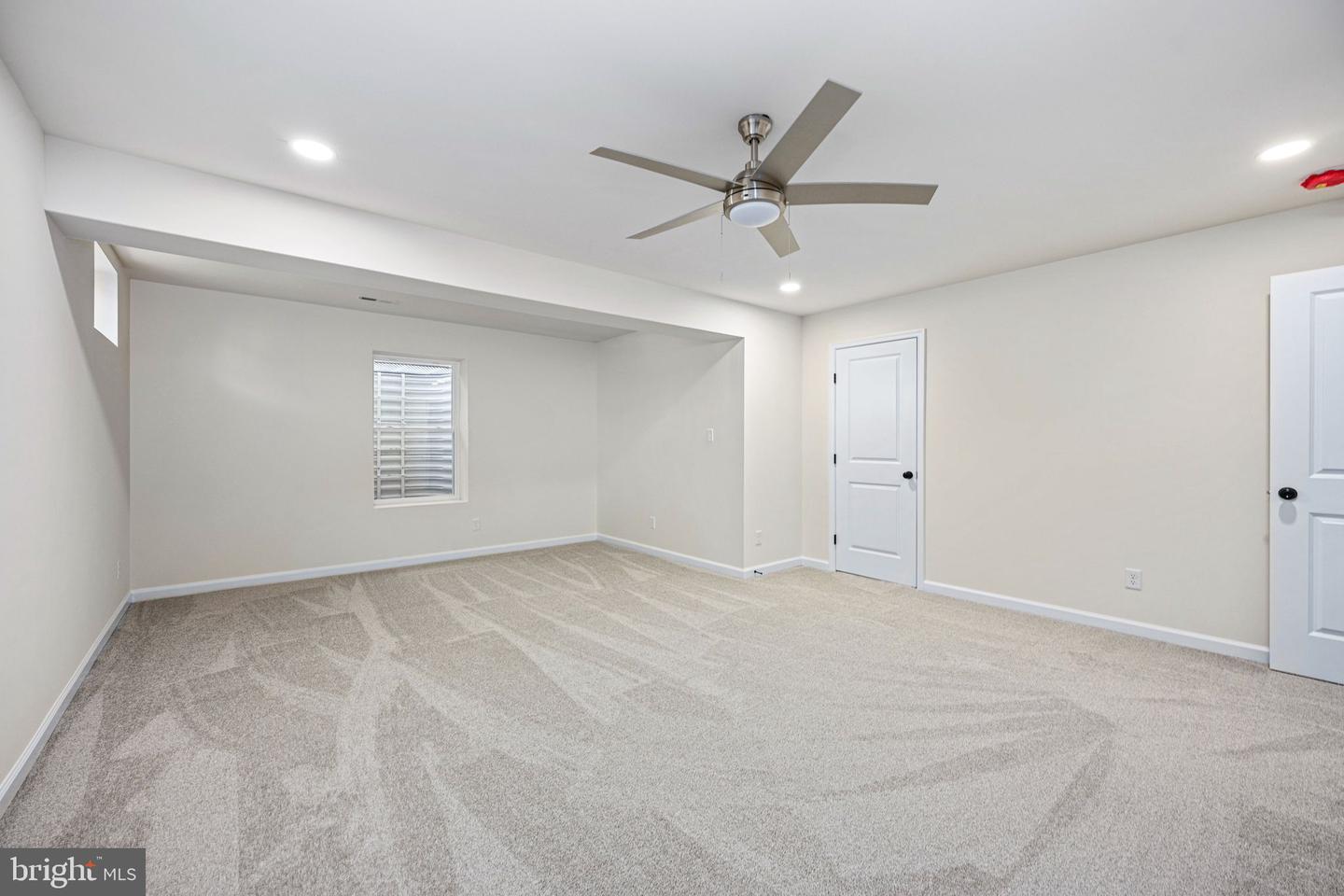 26375 Pennfields Dr Property Photo 32