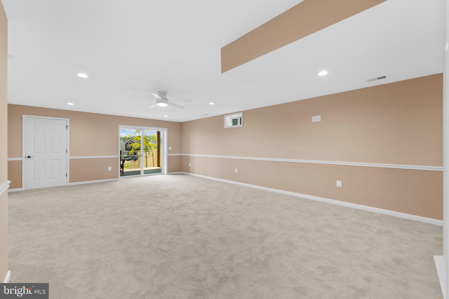 614 Clover Ln Property Photo 34