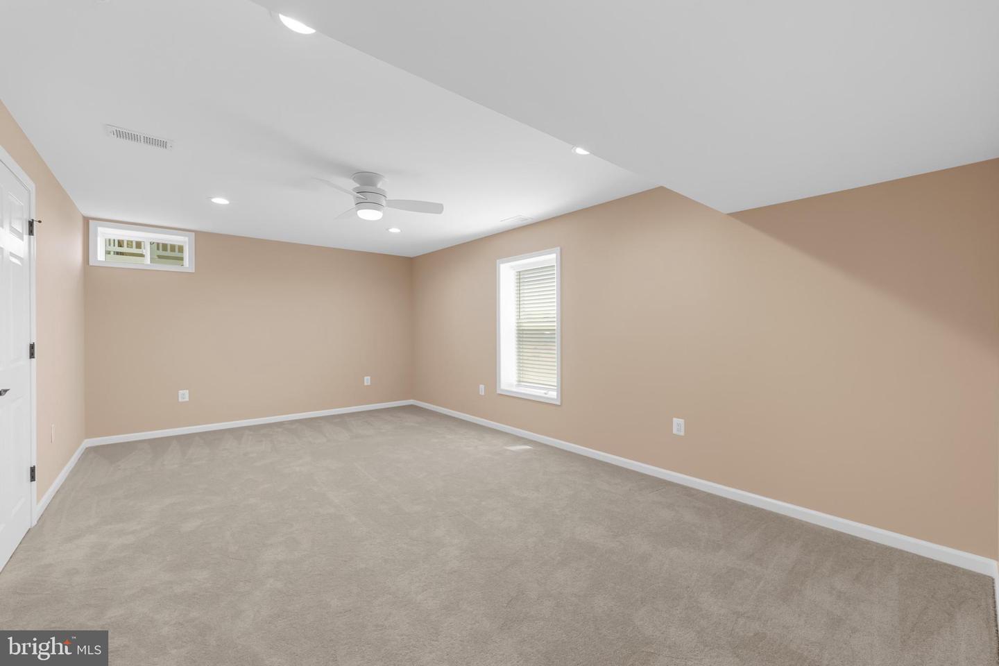 614 Clover Ln Property Photo 40
