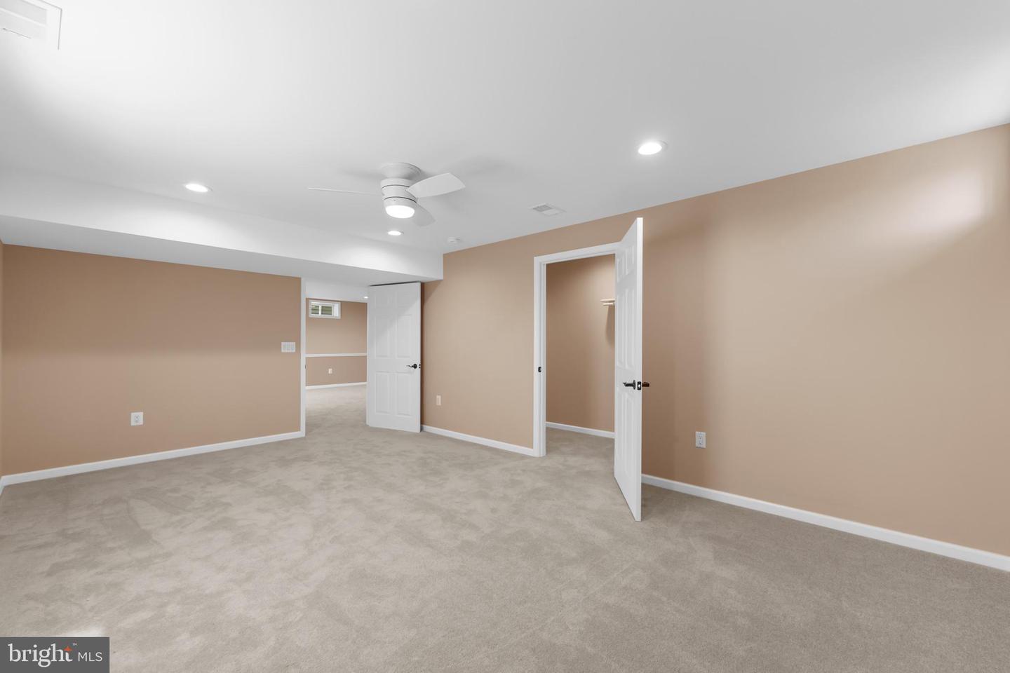 614 Clover Ln Property Photo 41
