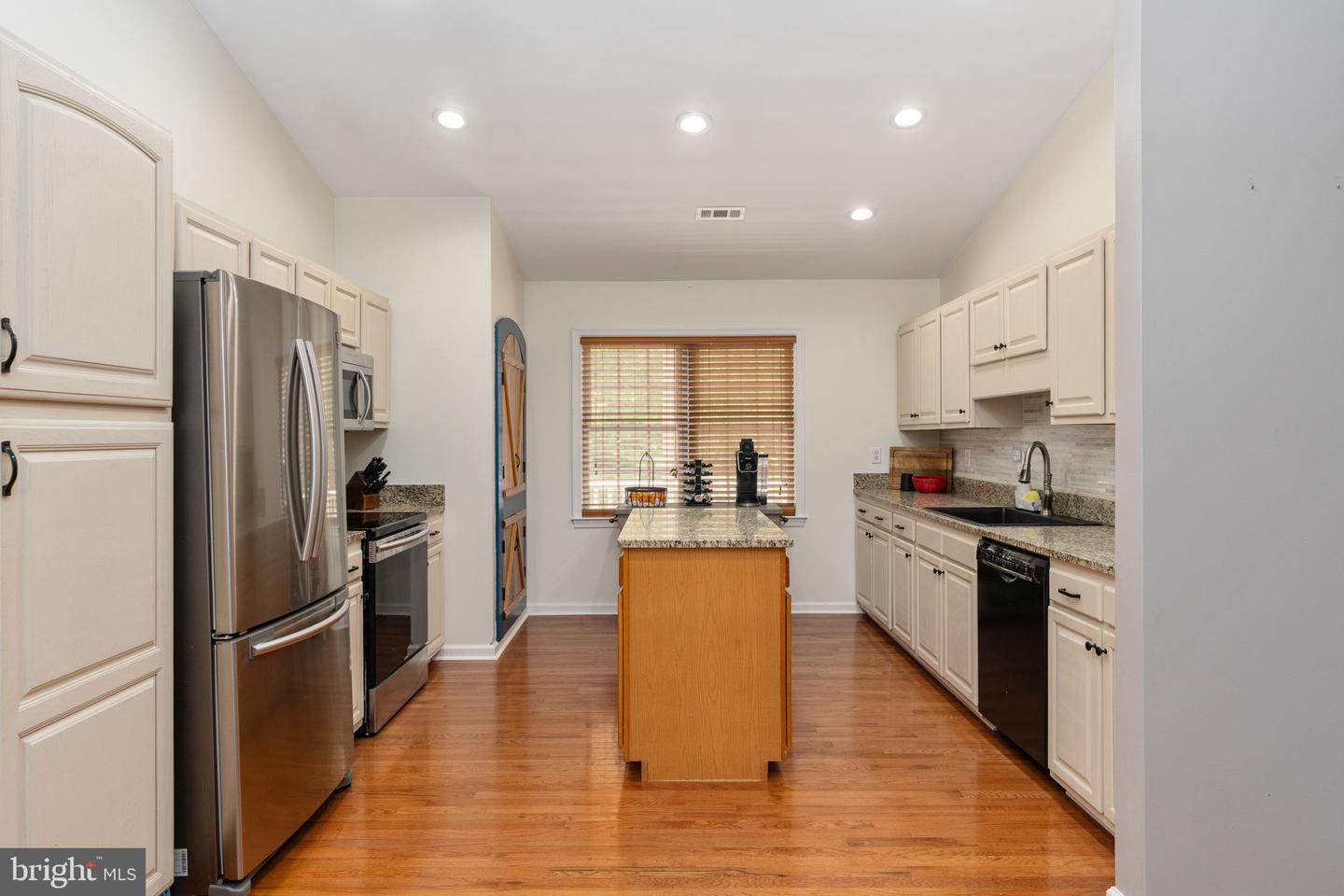 26371 Indian Trace Trl Property Photo 6