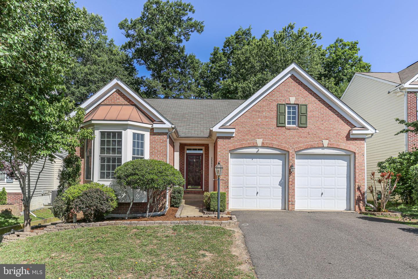 35277 Balmoral Dr Property Photo 4