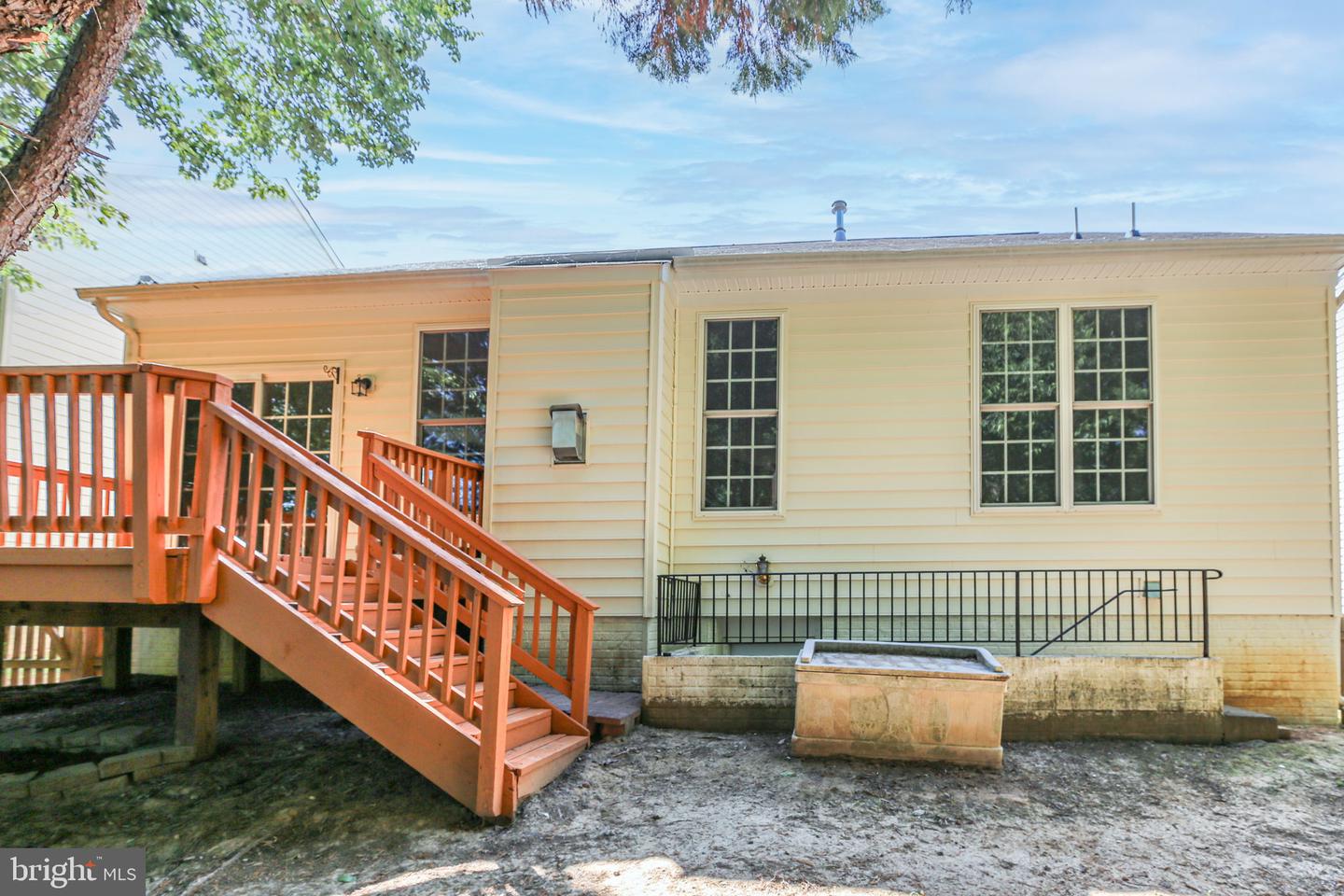 35277 Balmoral Dr Property Photo 7