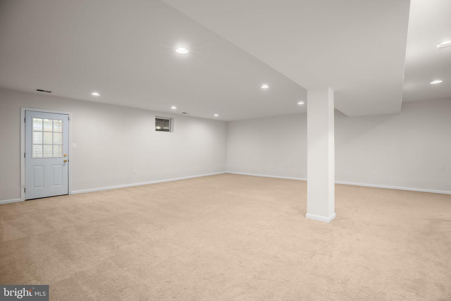 35277 Balmoral Dr Property Photo 15
