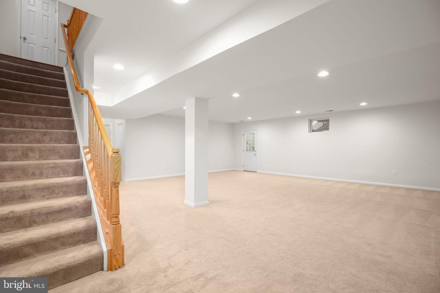 35277 Balmoral Dr Property Photo 18
